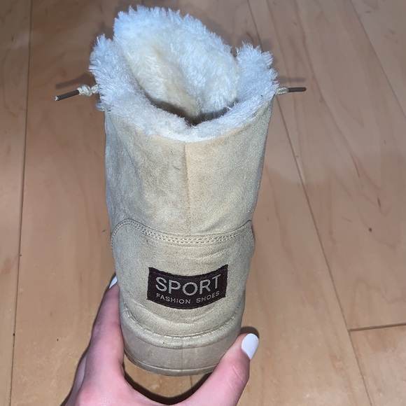 size 8 lace up fluffy boots. In great condition and very comfortable!! - Picture 3 of 3